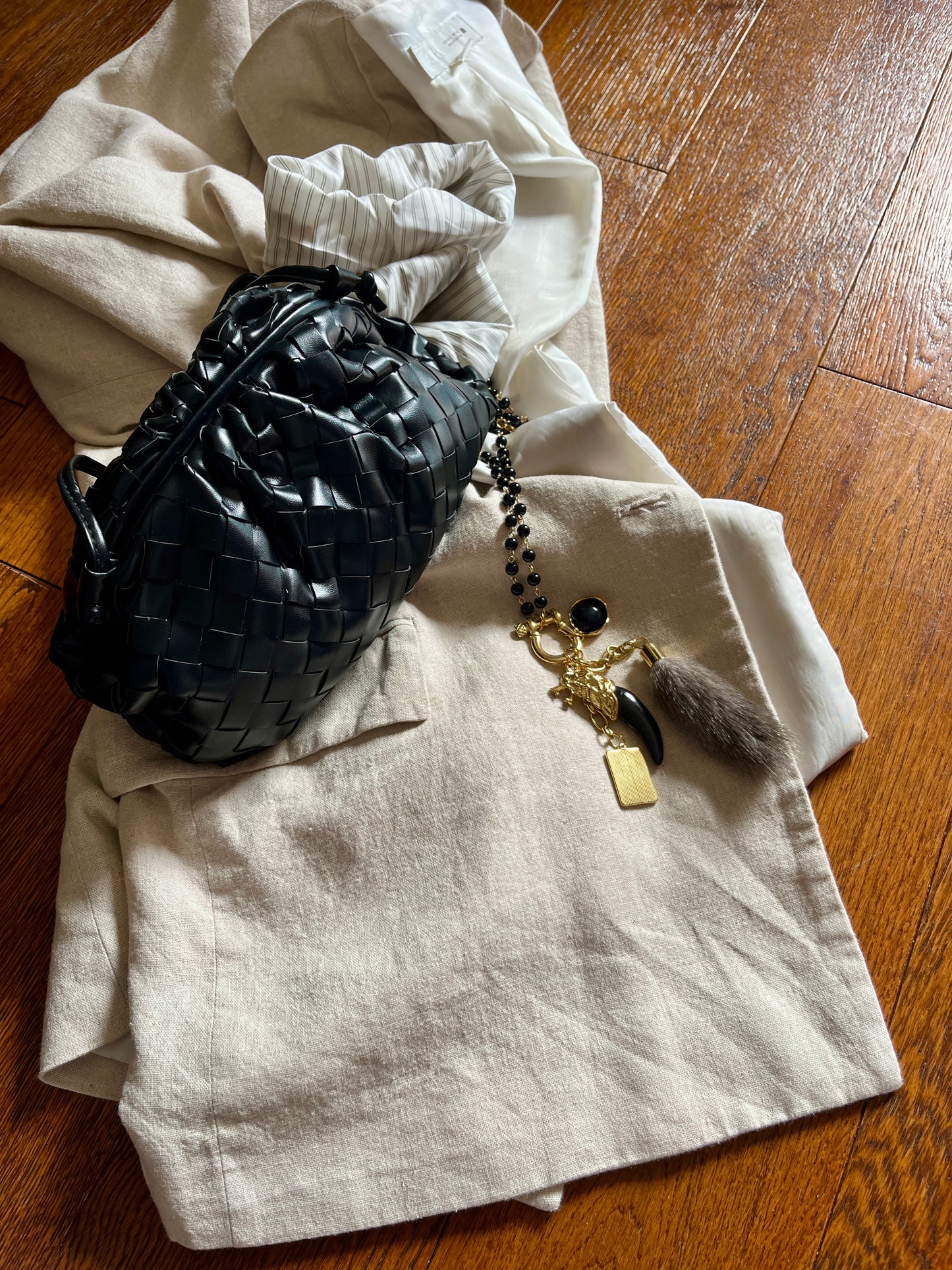 CROSSBODY BAGS